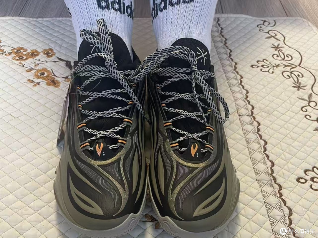 350到手的李宁韦德808 5Ultra v2老兵到底是夯爆了还是一般呢?