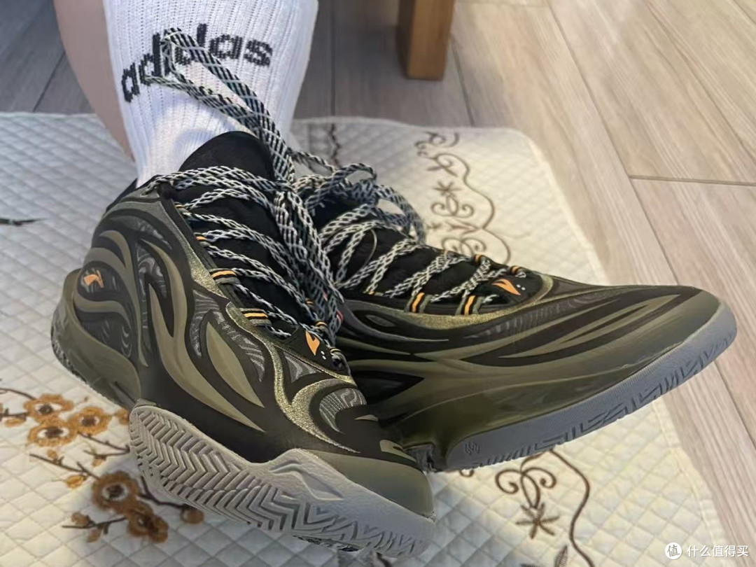 350到手的李宁韦德808 5Ultra v2老兵到底是夯爆了还是一般呢？