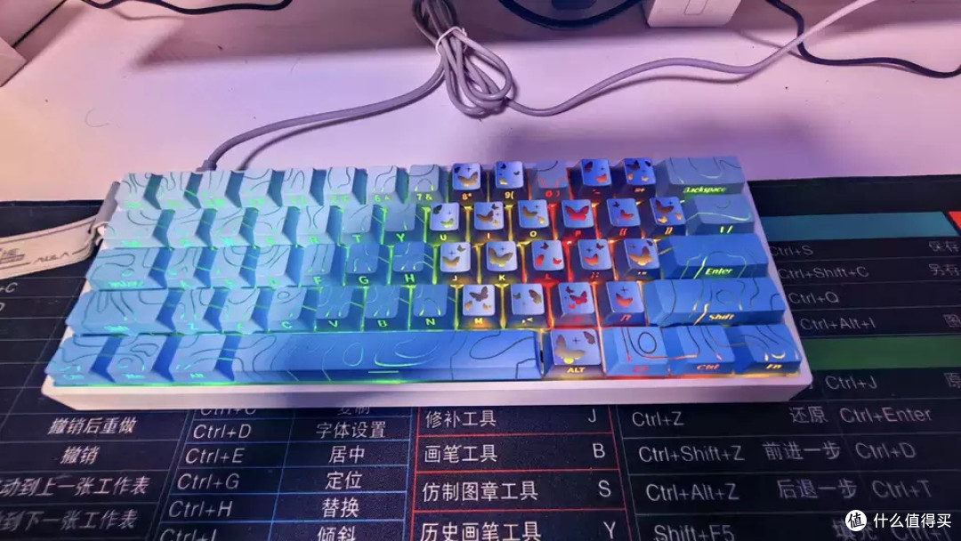 迷你小可爱,高利用率键盘,办公游戏两不误哦!