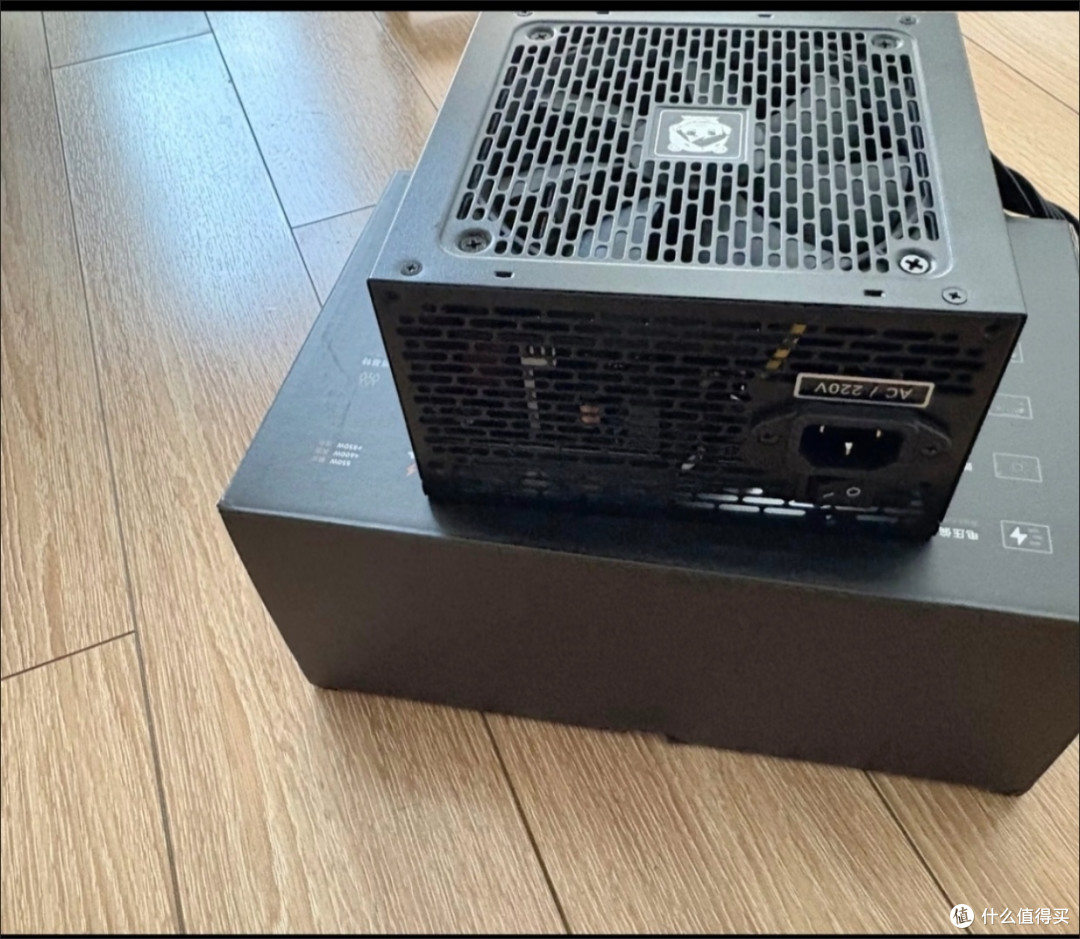 电脑电源极简选购指南:看质保,按瓦数