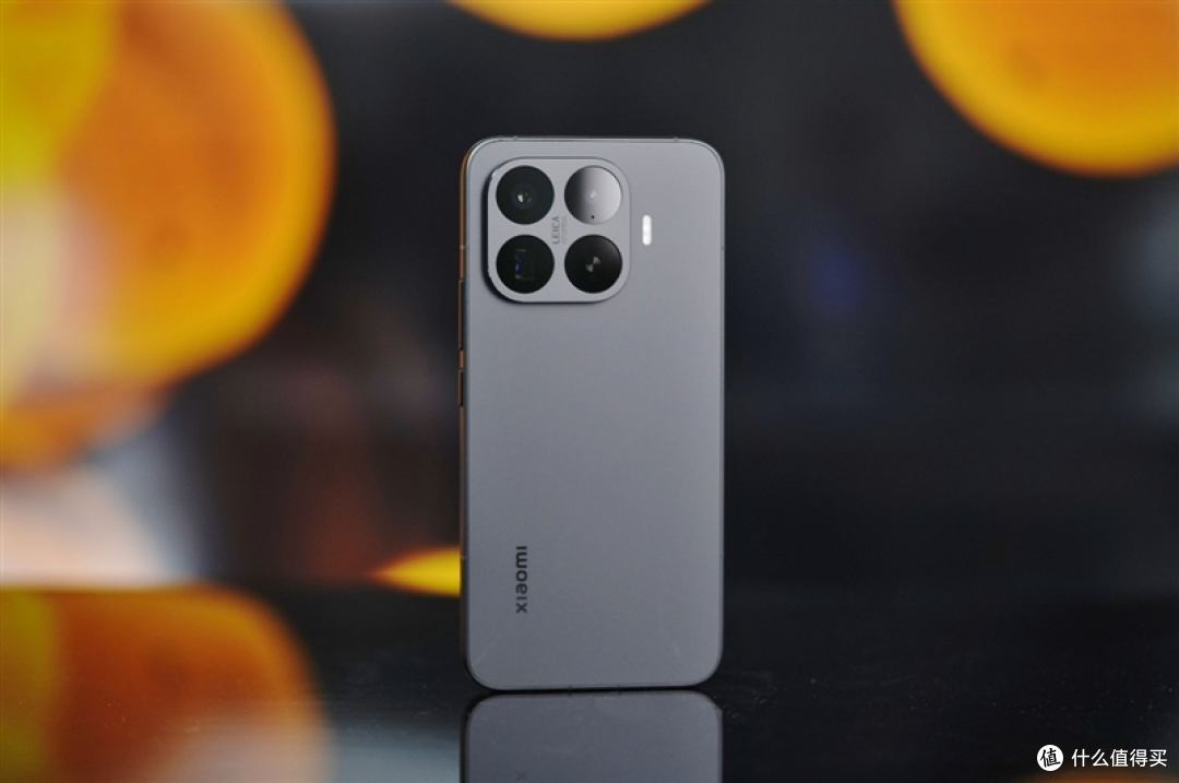 T 系列收官王炸！小米 17T Pro 全新5 倍徕卡长焦 + 7000mAh 电池