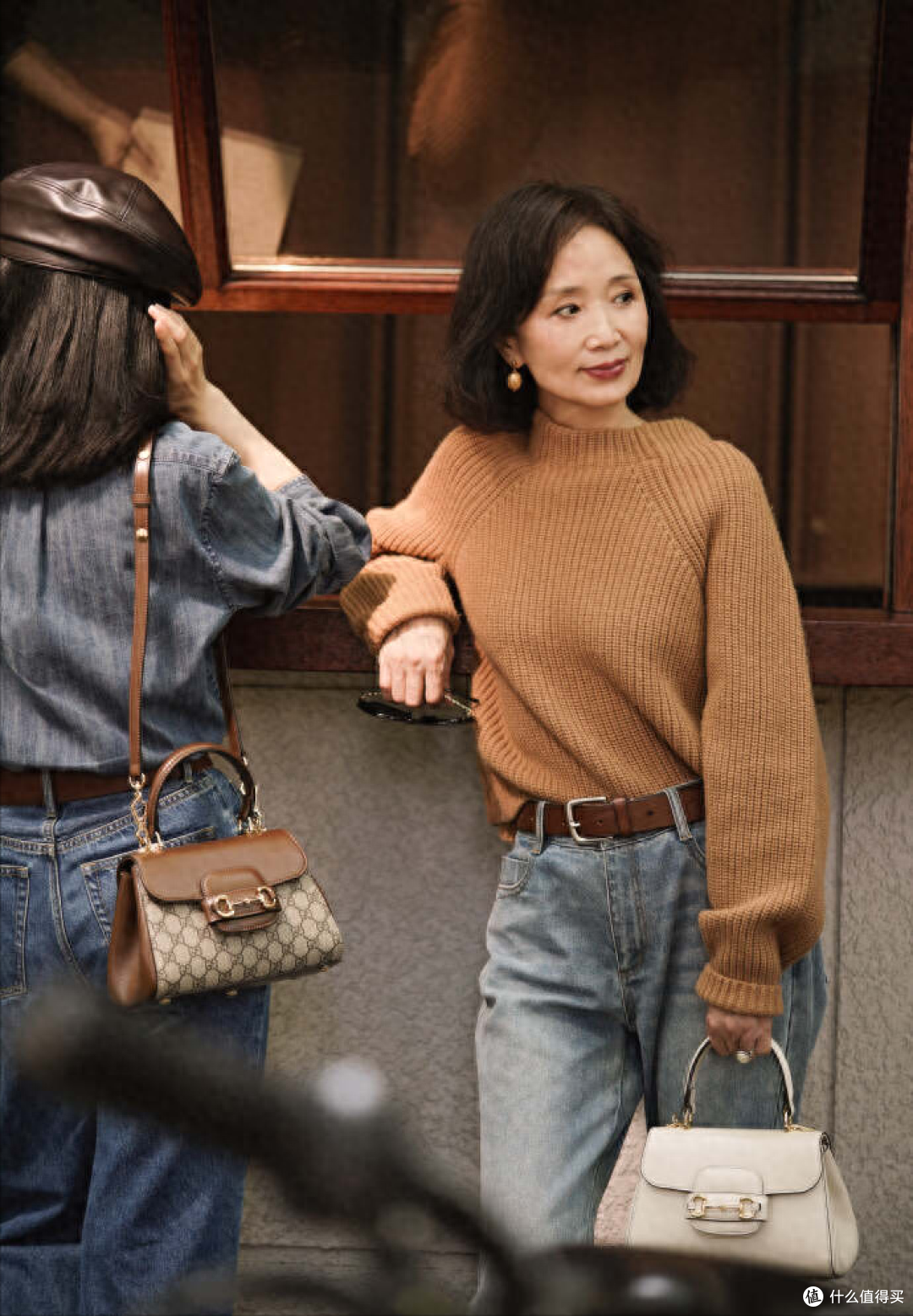 50多岁的女人剪短发,为什么有的高级洋气,有的却老气?关键在这