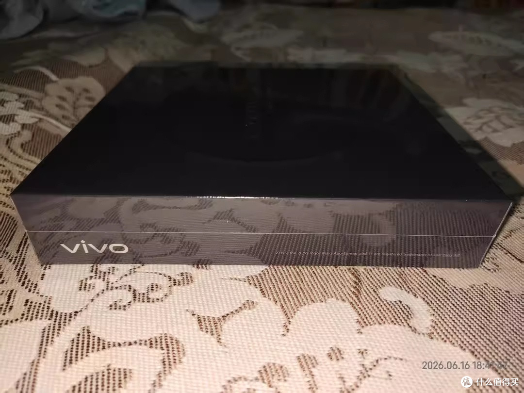 vivo X300 Pro 入手半月：这台"可以打电话的相机"没让我失望