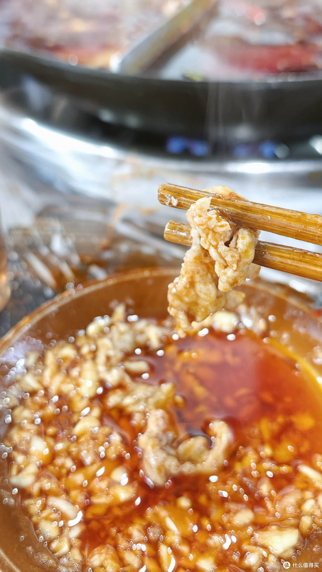 秋日好食光的烟火气,藏在重庆双碑这家不接收预定的小火锅馆子里
