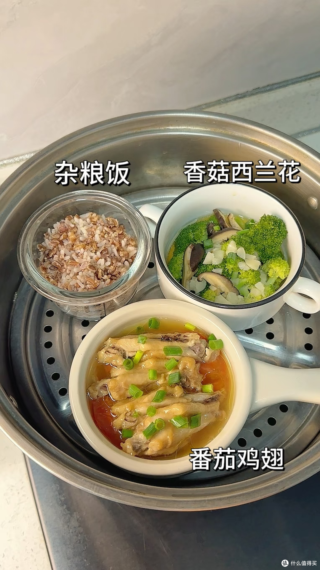 带娃做饭两不误|东芝微蒸烤机测评,省时、健康、易清洁才是刚需