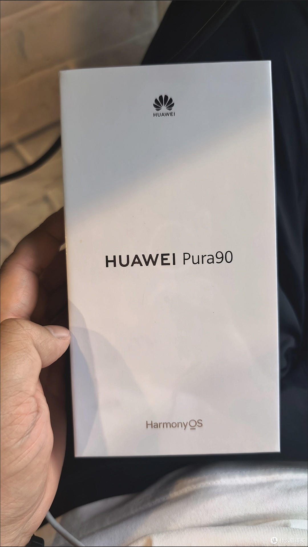 为华为Pura90多花的钱值不值?从保值率、维修成本、算笔账
