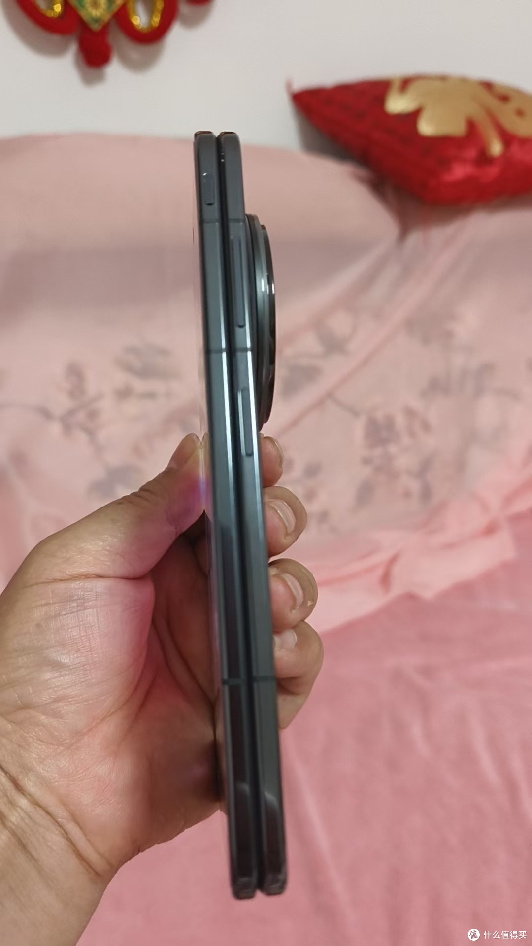 为vivo X Fold6多花的钱值不值？从保值率、维修成本、算笔账