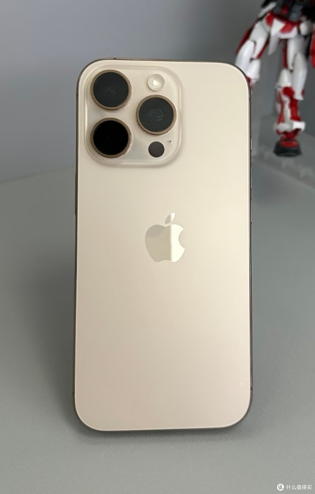 iPhone 16 Pro 真实上手体验：影像、续航、系统优缺点全实测