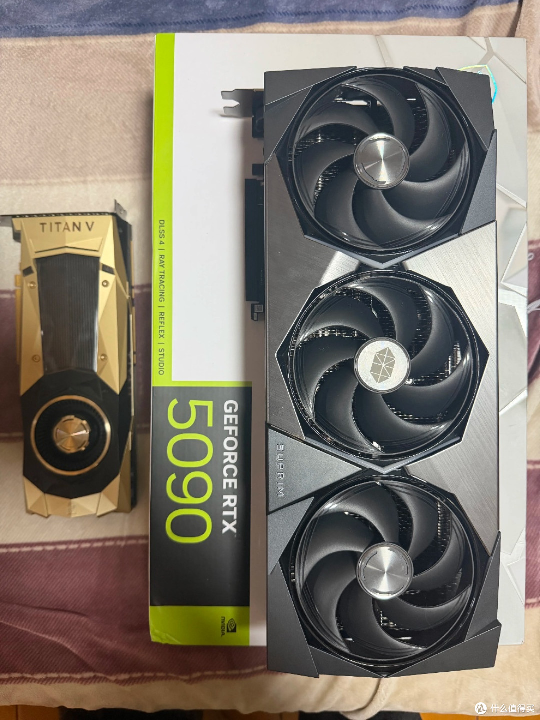 放一张和5090对比照片