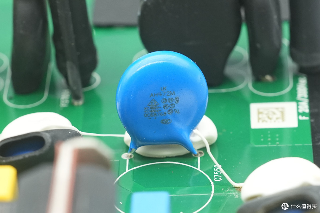 图腾柱PFC+移相全桥架构设计，光宝3000W碳化硅直流电源模块拆解