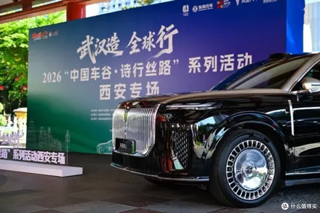 岚图泰山X8领衔出征 “诗路寻访团”沿丝绸之路经济带一路向西
