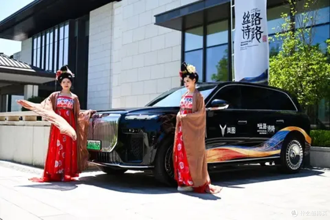 岚图泰山X8领衔出征 “诗路寻访团”沿丝绸之路经济带一路向西