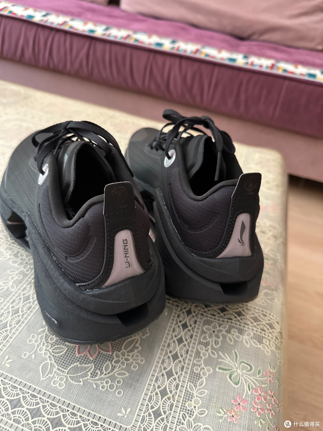 绝影3sy：轻便与耐磨的专业跑步鞋