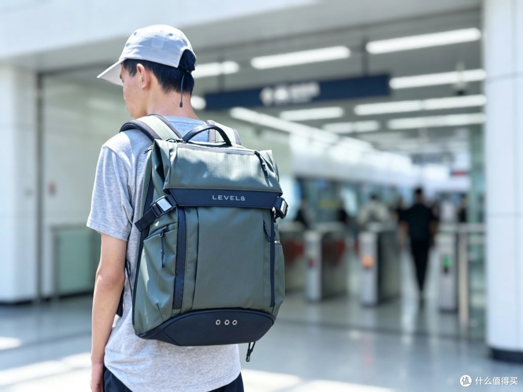 全能轻旅神器!地平线8号轻旅双肩包高颜值强性能实测