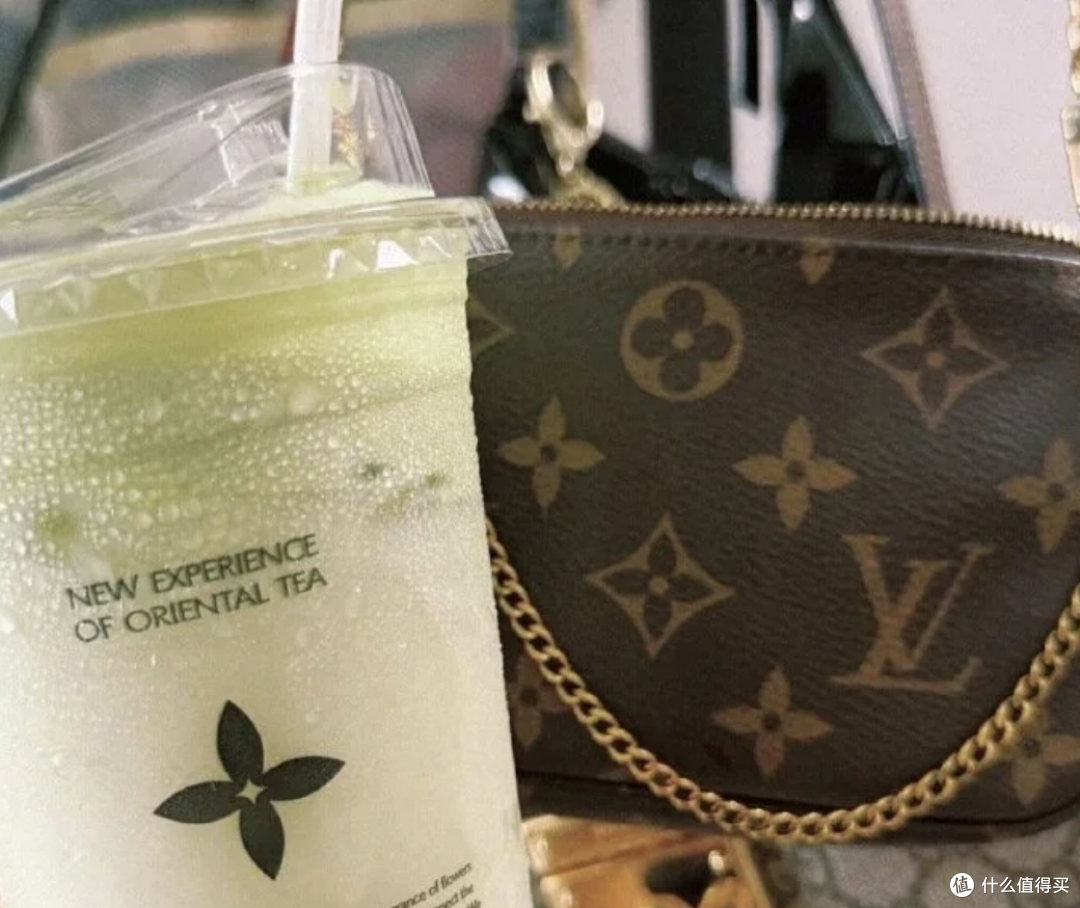 LV把茉莉奶白告了！要赔1030万？这朵“花”的恩怨，背后故事这么多的？