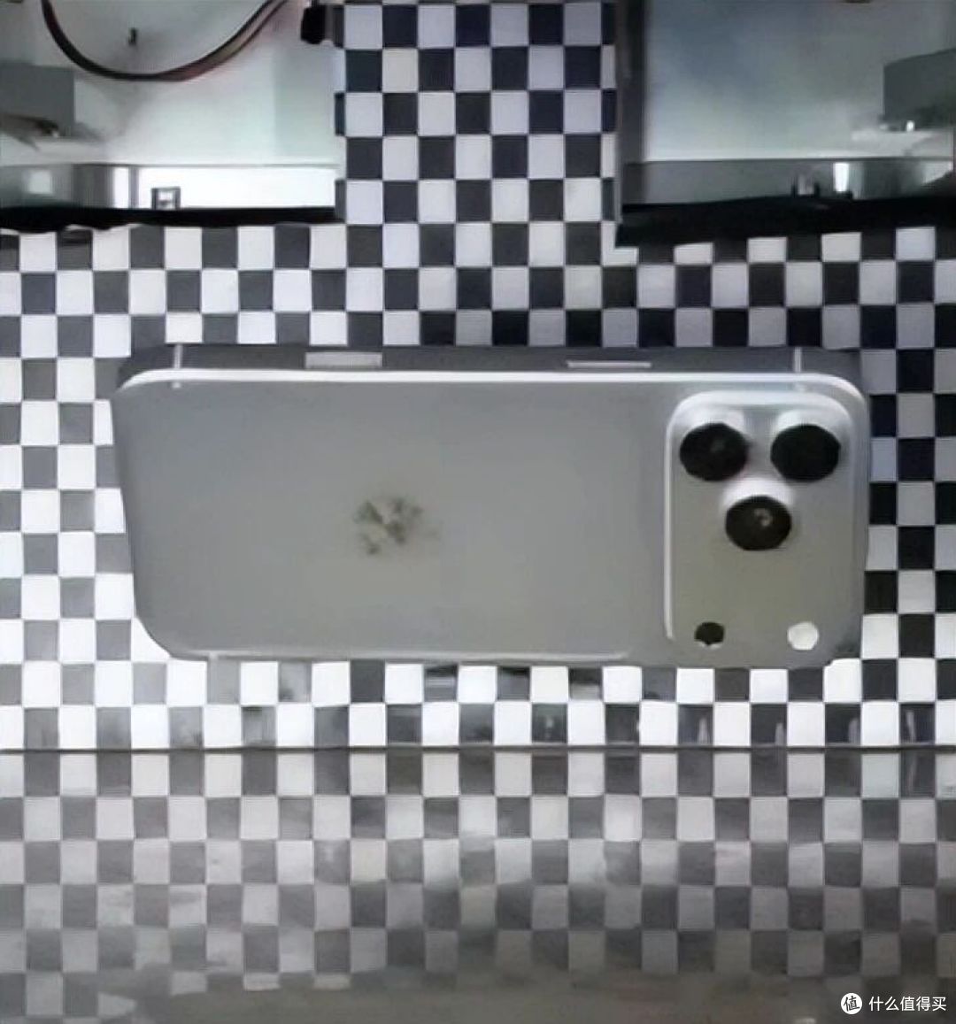 苹果史诗级泄密曝光!iPhone 18 Pro 家底全漏!