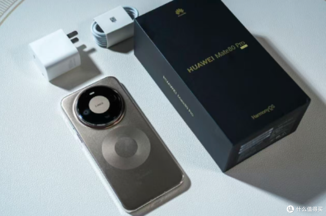 华为旗舰 Mate90 Pro｜全栈自研突围，跳出手机参数内卷的