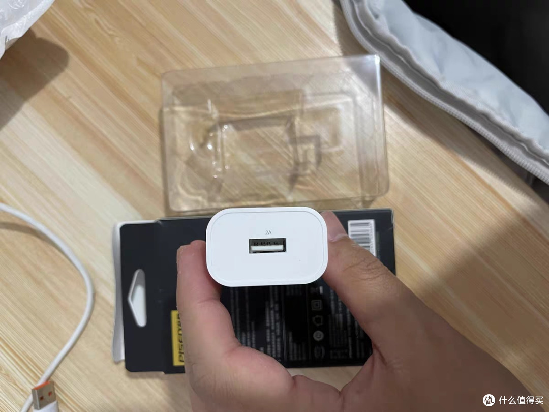 品胜双USB充电头，多设备通用