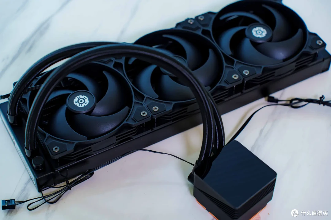 黑银机甲暴徒！机械大师 C34PRO + 270KP + Z890 战神装机实录