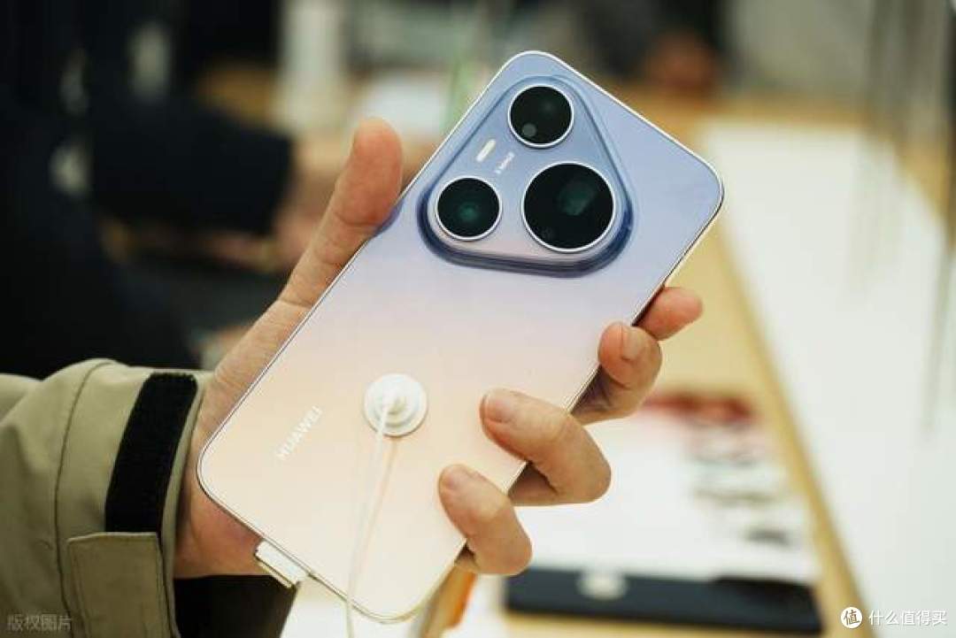 海外版华为Pura90ProMax实锤！ 跑分对标骁龙 8 Gen2，真实支持5G