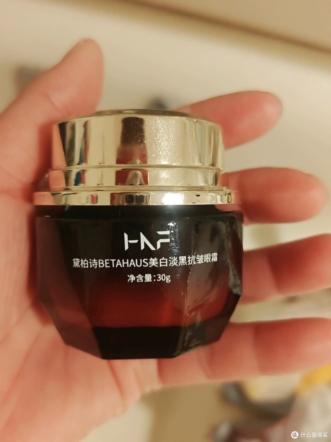 去眼袋眼霜哪个牌子好？专业测评解析，真正淡纹紧致好物盘点