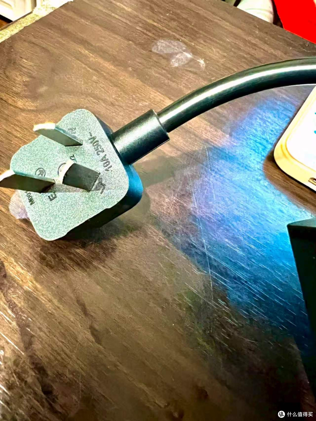 一物多用，小小配件解锁桌面清爽体验，绿联智充魔盒！