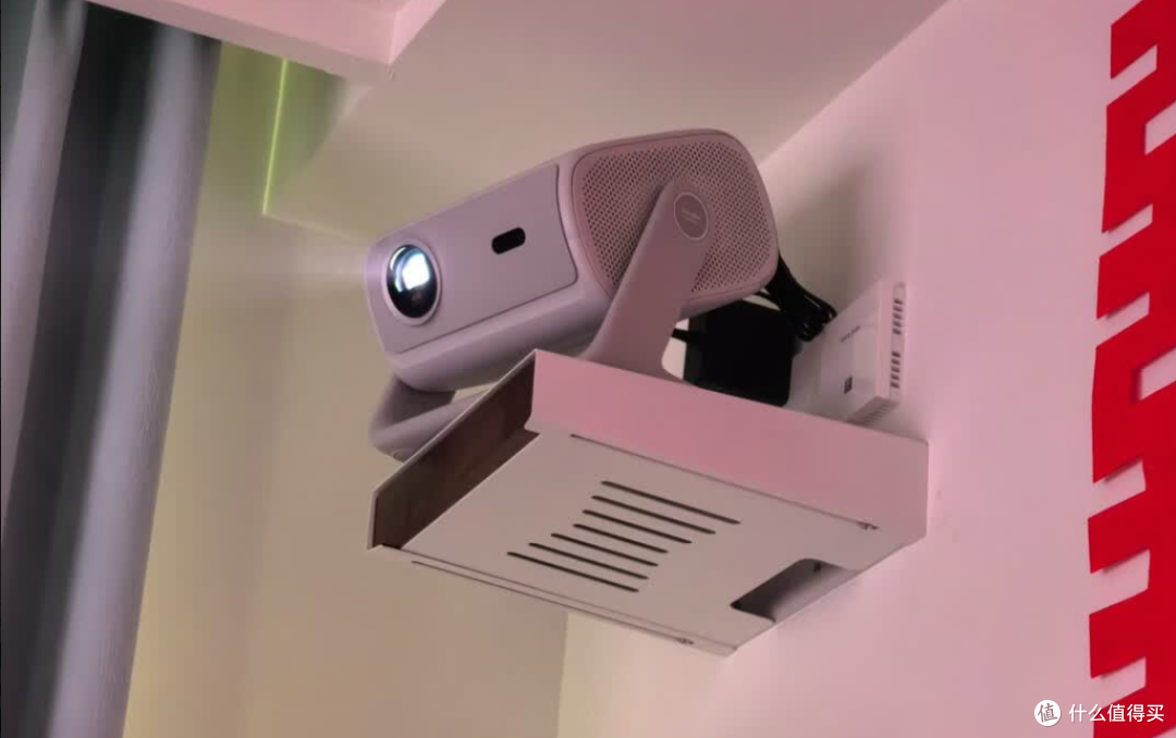 家用投影仪怎么选？白天直投体验后，我更建议看看这几款