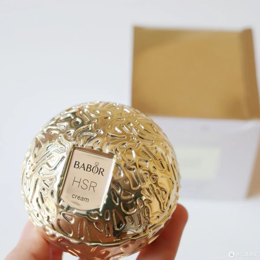 30+脸垮胶原跑？别慌！种草6款抗老面霜把胶原紧致感焊在脸上