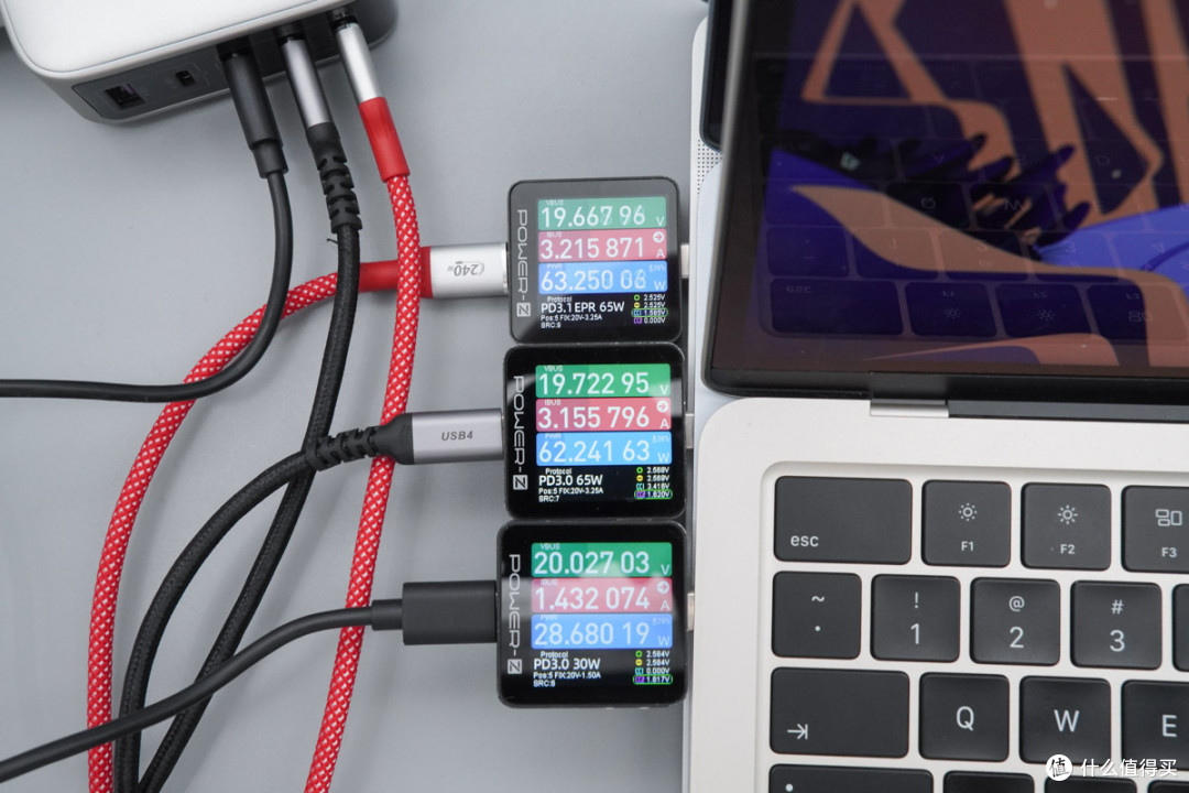 以1抵5还能看协议!绿联速显充160W 五口氮化镓快充体验