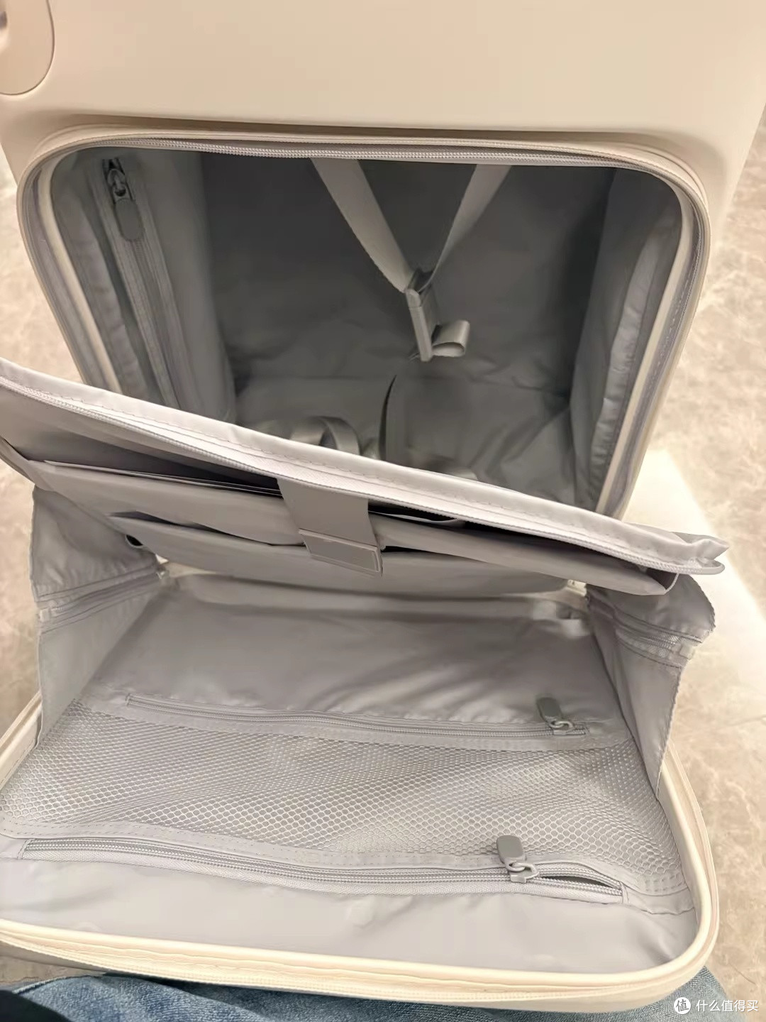 闲鱼淘到Babycare Fly电动行李箱,两千不到拿下值不值
