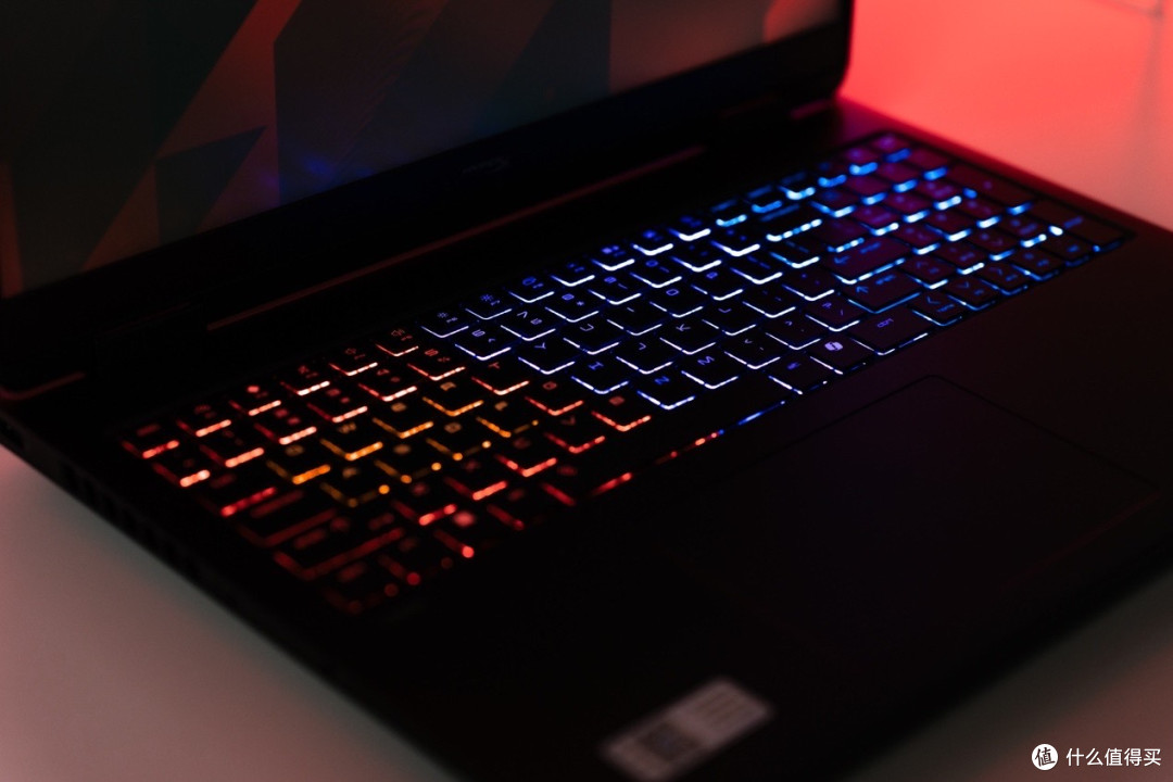 2026FPS高刷利器：8K键盘+240Hz屏，HyperX暗影精灵PRO 16锐龙版 