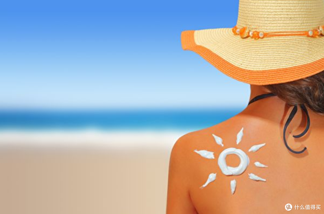 SPF100真的比SPF50更值得买吗?皮肤科医生提醒:很多人都买错了