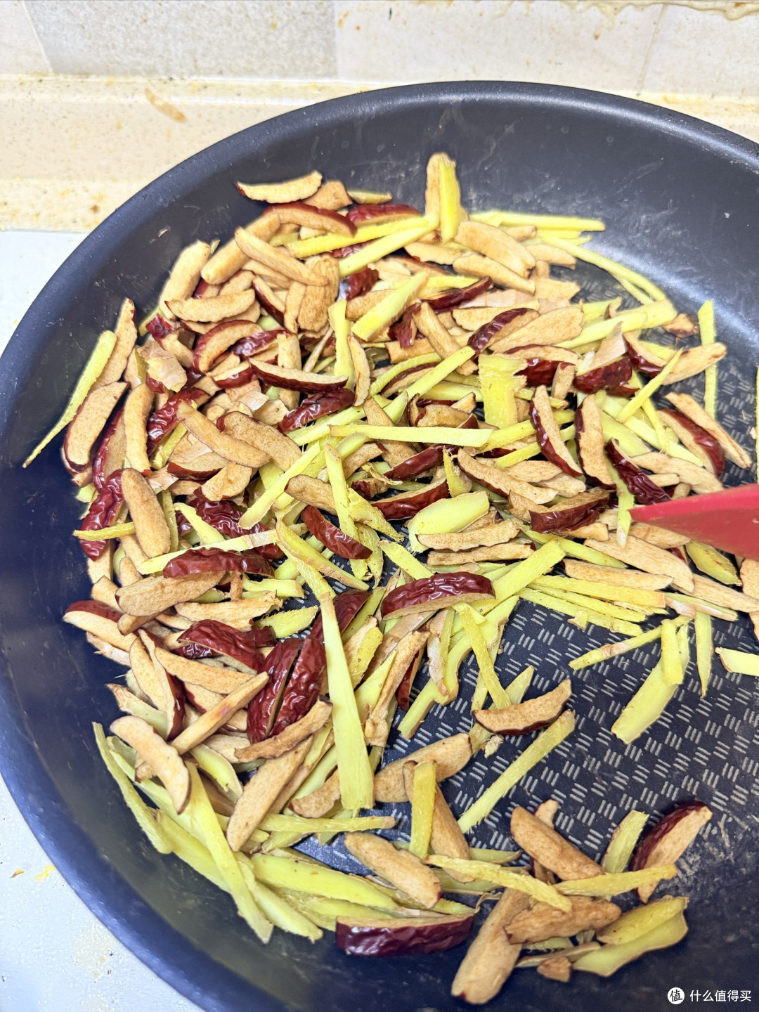 三伏天祛湿必喝的小米姜枣茶!不到40元低成本轻松自制~