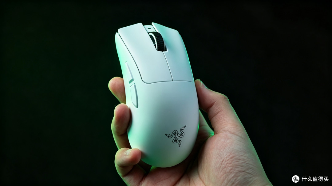 雷蛇炼狱蝰蛇V4 Pro:全维升级重塑无线电竞鼠标体验