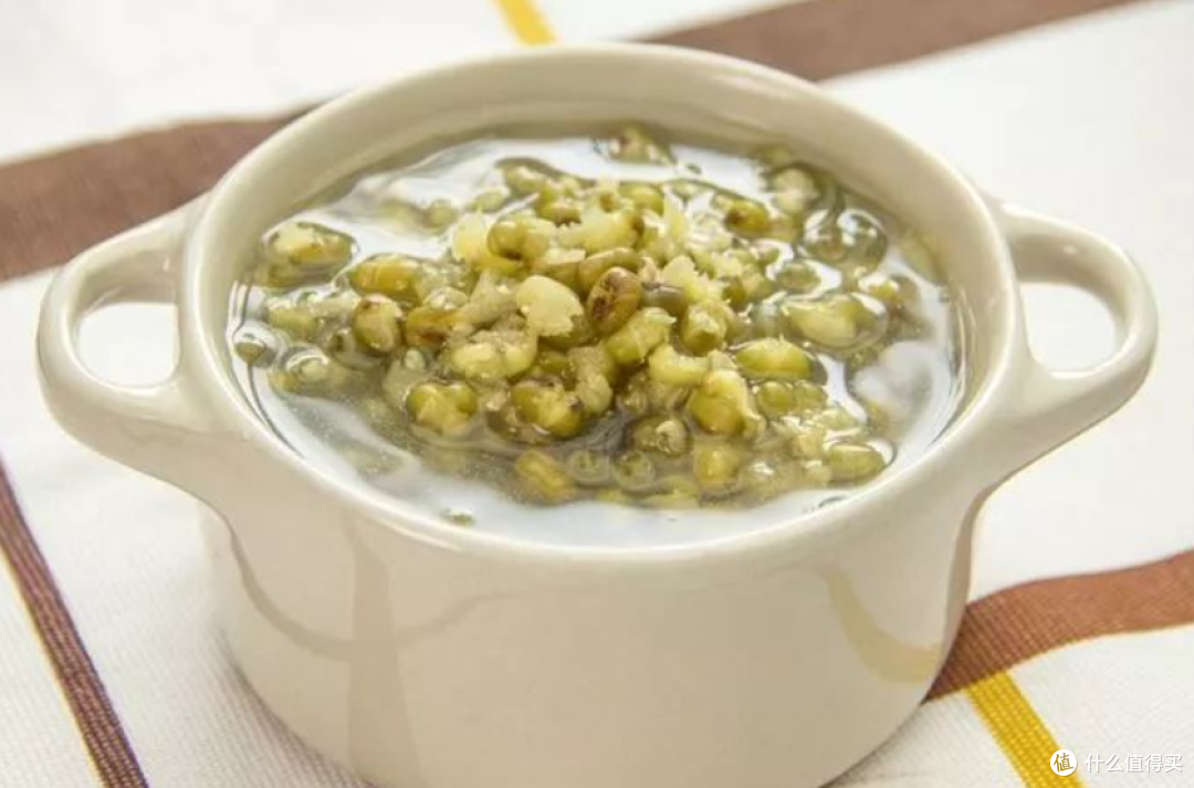 进入三伏天，中老年人谨记：坚持3多吃3少吃，顺应时节，安稳度夏