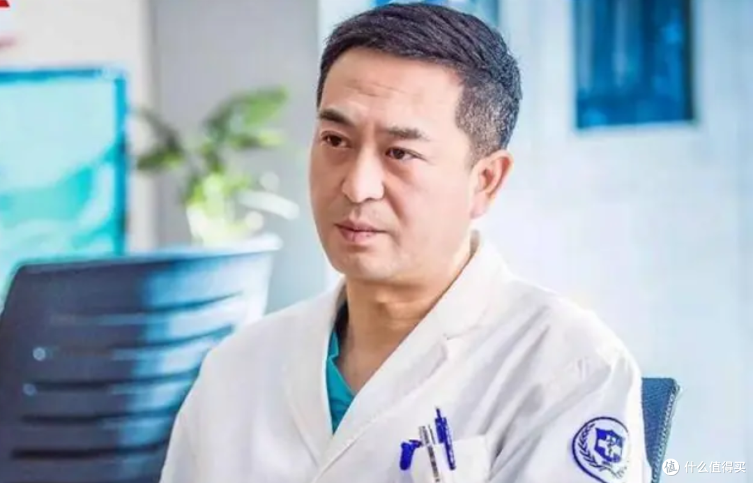 张嘉益做客《十三邀》,一代国民大叔的归宿