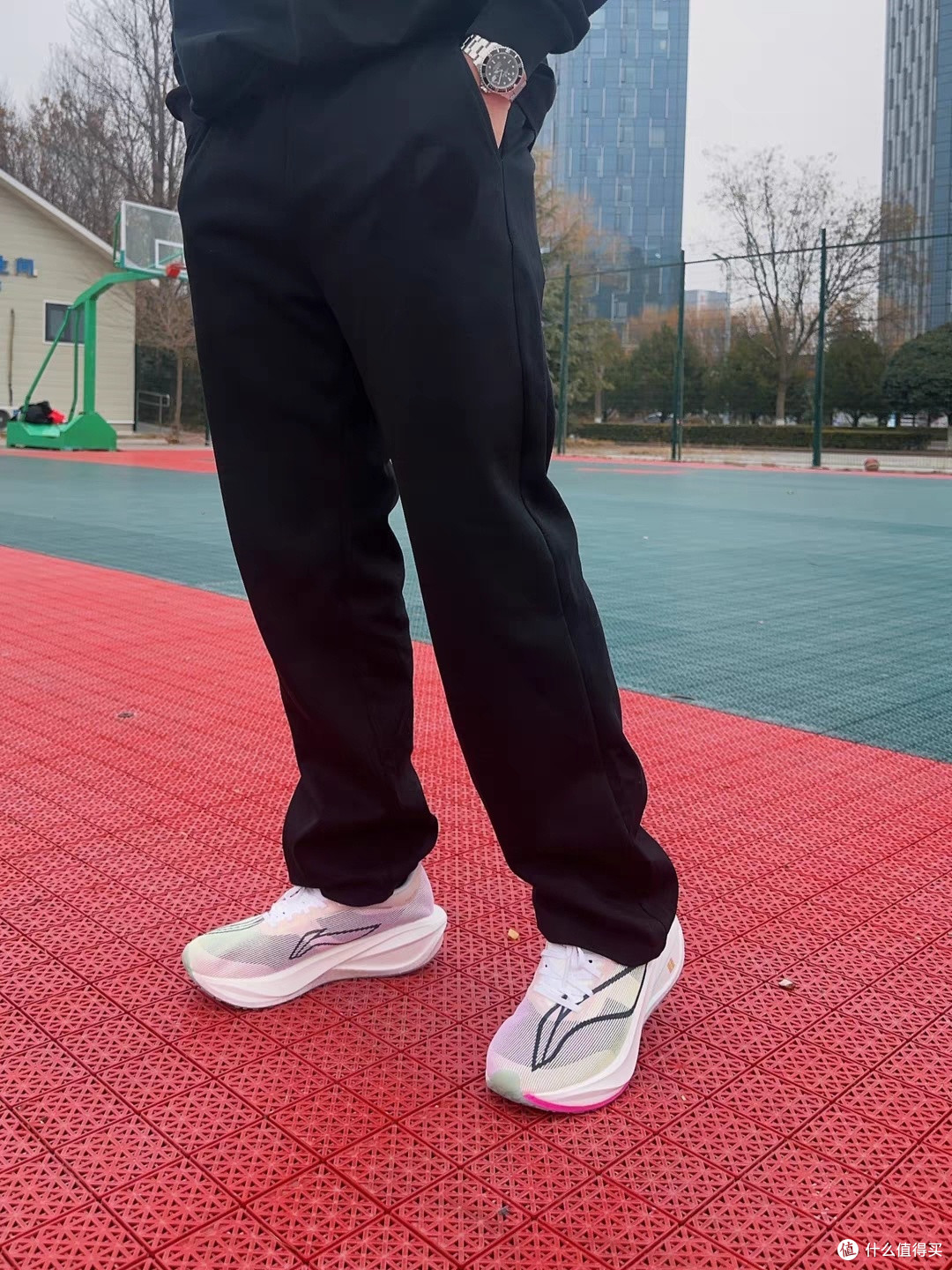 飞电5C实测，赛训两用高性价比碳板跑鞋