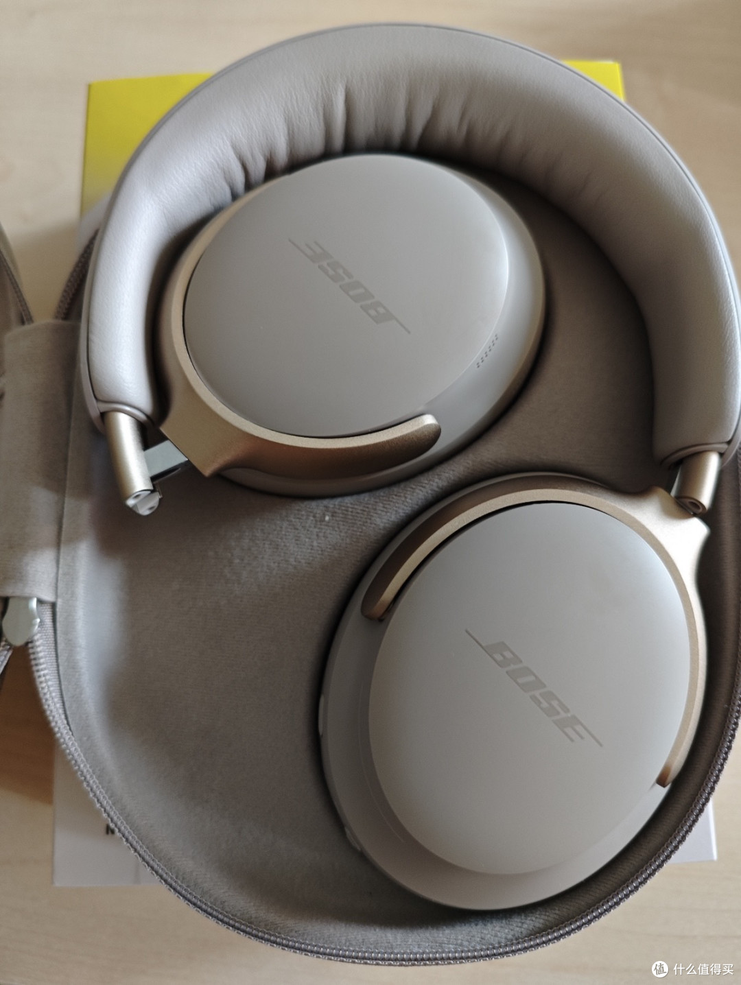 早高峰的“静音键”！Bose QC Ultra 让我在地铁里拥有了私人包厢