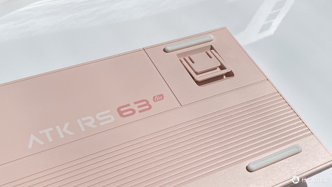 ATK RS 63 Air磁轴键盘开箱与《三角洲行动》实测：这手感真香！