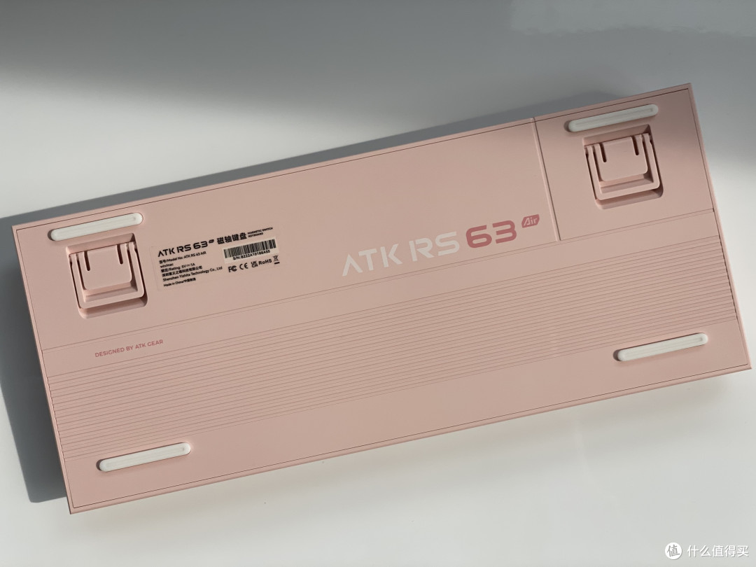 ATK RS 63 Air磁轴键盘开箱与《三角洲行动》实测：这手感真香！