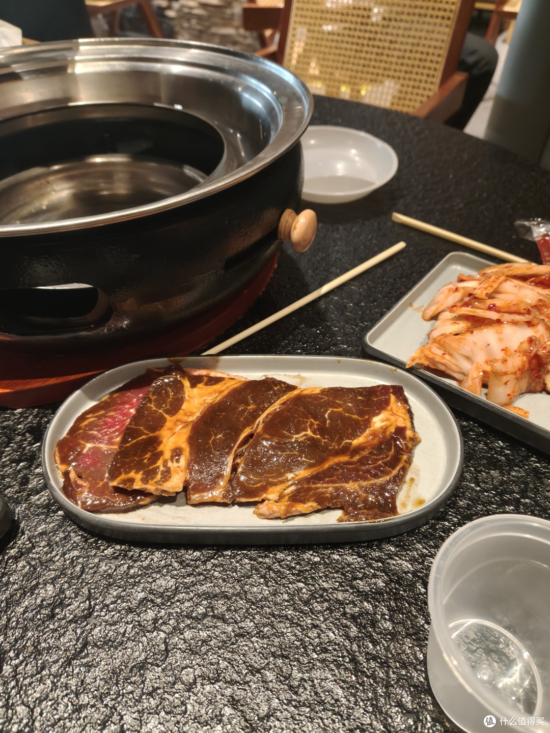 感觉这肉的颜色不新鲜了。