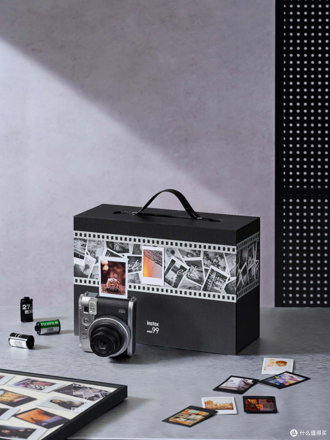 富士instax mini 99™新色经典银上市: 灼灼流光,显影年华