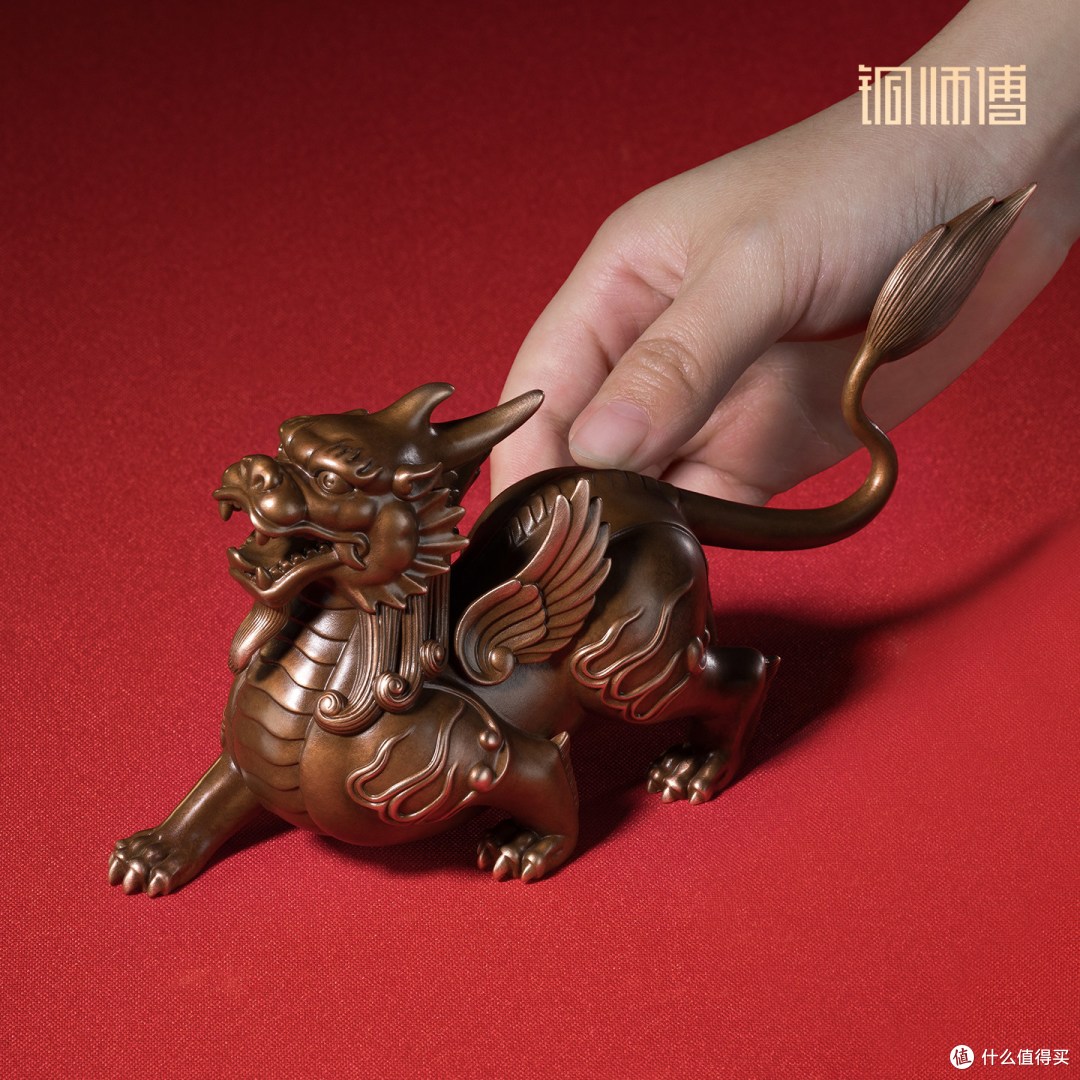 这貔貅不吸血，只吸“穷气”和“颓废”
