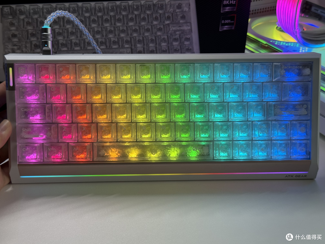 瓦学弟又添 8K 磁轴新装备!ATK新品 RS 63 Air上市!