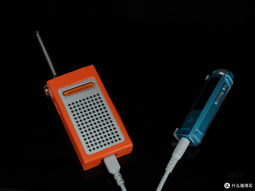 HiFi厂做出的复古收音机体验会怎么样?来看飞傲RR13收音机