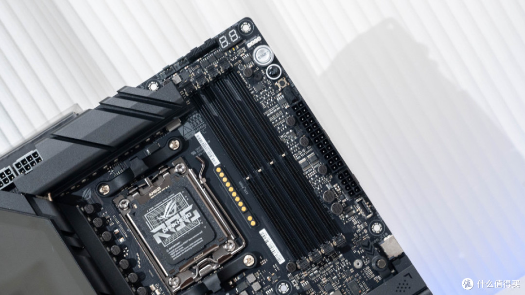 256GB 女武神赛车橙+ROG 幻世神 + ROG X870E DARK HERO 装机分享