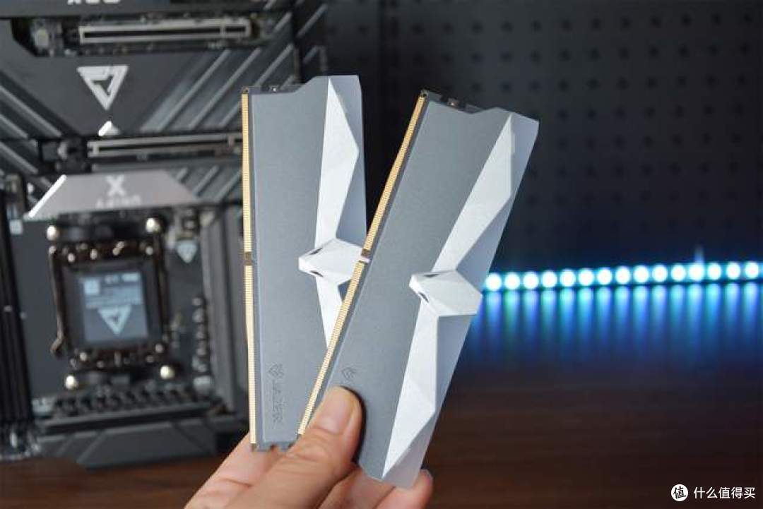2026装机最优选,A-die颗粒轻松超频,棘蛇升卿DDR5 6800内存实测