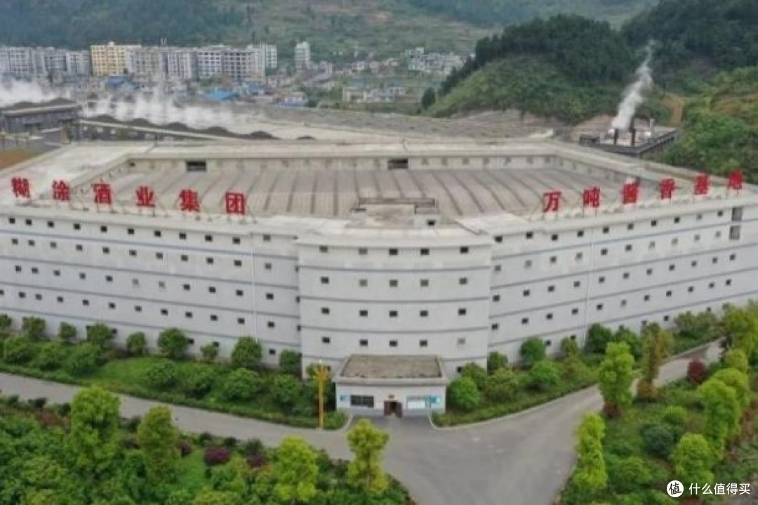浓香白酒启新程丨百年糊涂结合市场细分规则突破“酒香巷深”困局