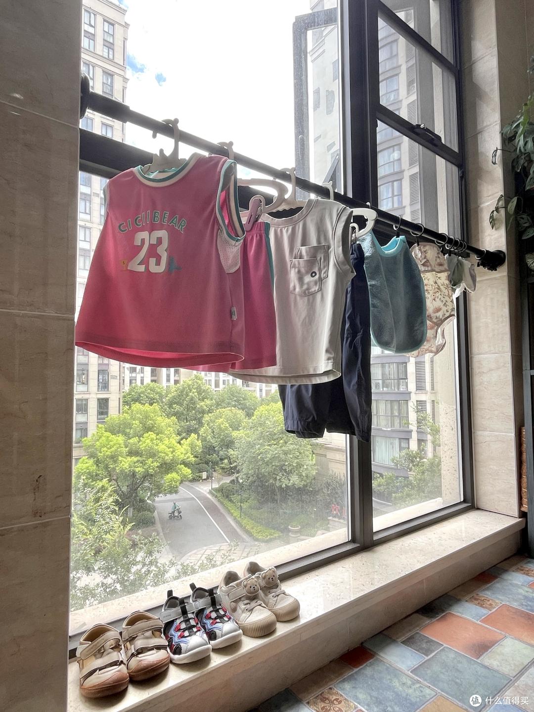 果然,越来越多人开始对「阳台晾衣服」下手了!我当初怎么没想到