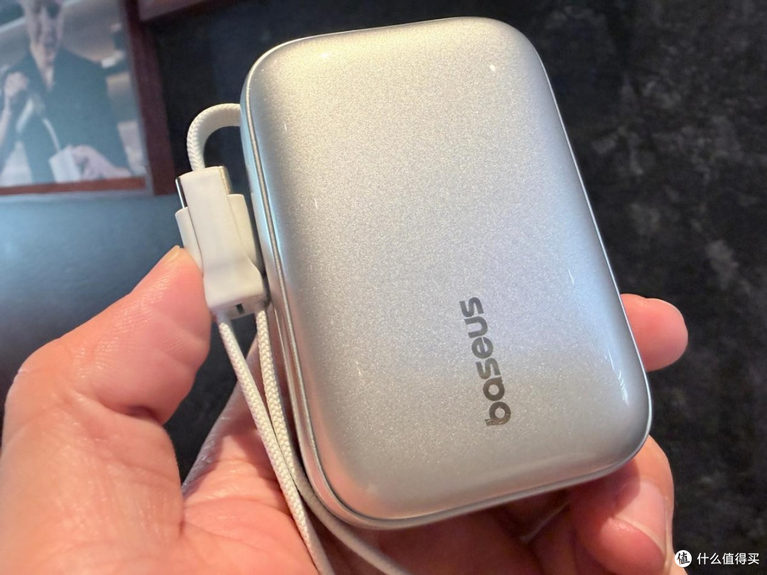 口袋里的全能快充神器 倍思PicoGo Pro AR11随身充深度测评